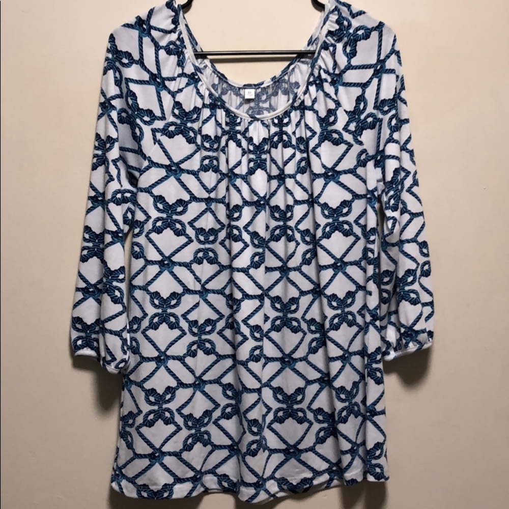 Medium White and Blue Top